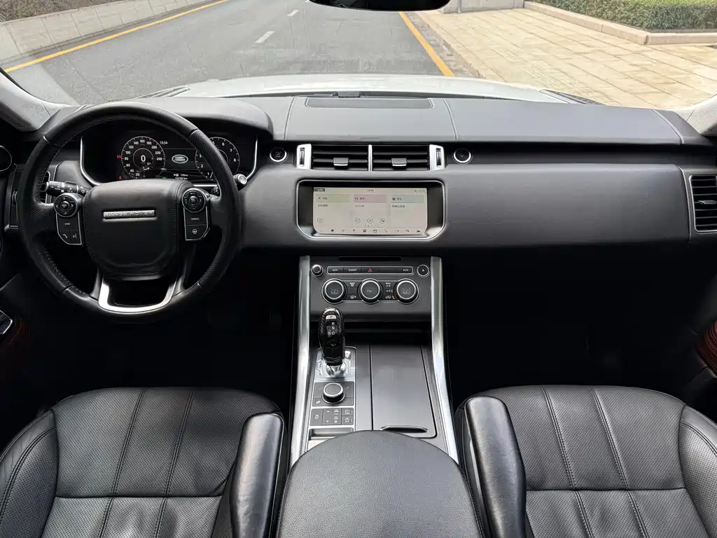 Land Rover Sport 2018 — фото 25