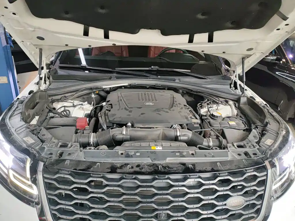 Land Rover Velar 2017 — фото 21