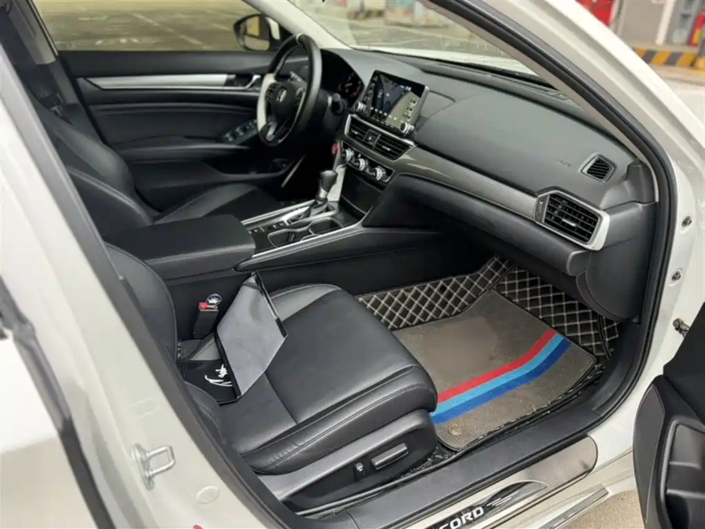 Honda Accord 2021 — фото 16