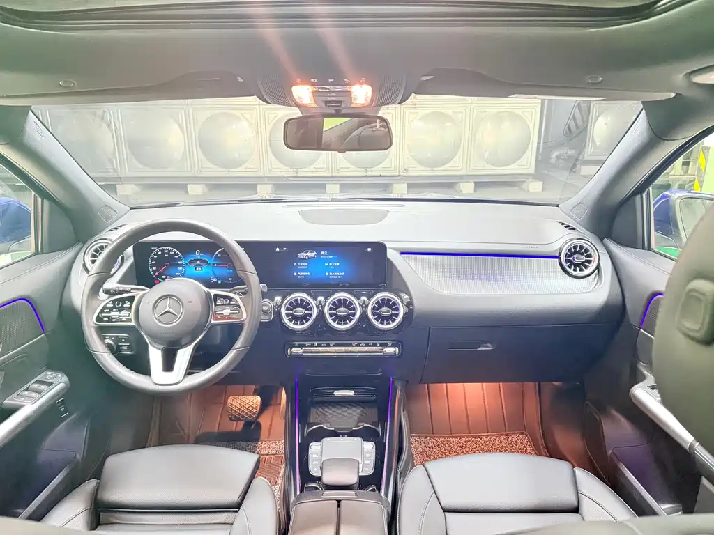 Mercedes-Benz EQA 2024 — фото 10