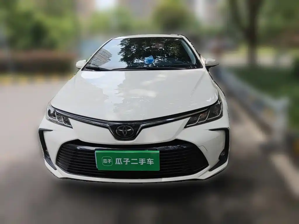 Toyota Corolla 2020 — фото 24