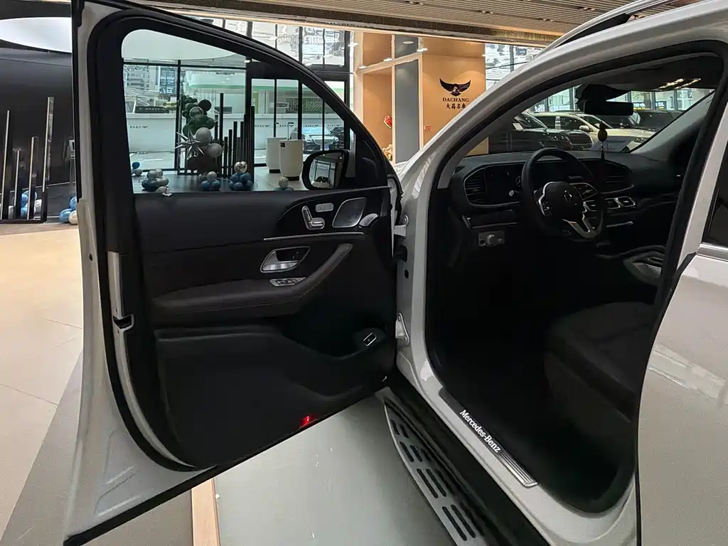 Mercedes-Benz GLE 2023 — фото 8