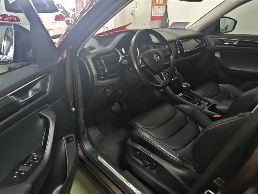 Skoda Kodiaq 2017 — фото 16