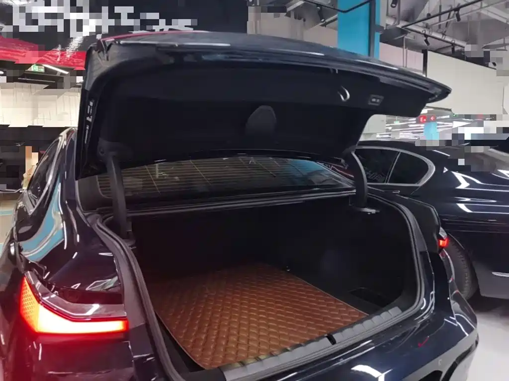 BMW i7 2024 — фото 19