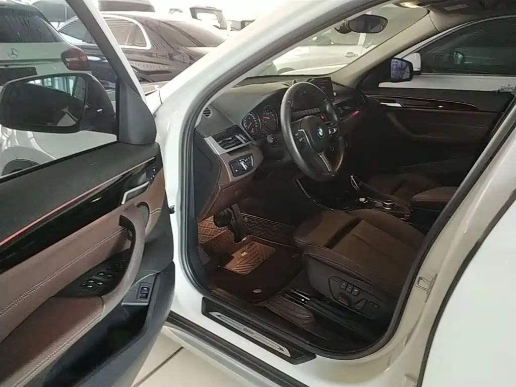 BMW X1 2020 — фото 16