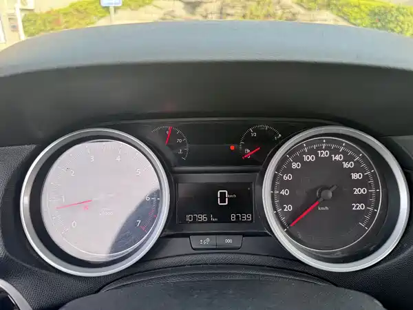 Peugeot 408 2014
