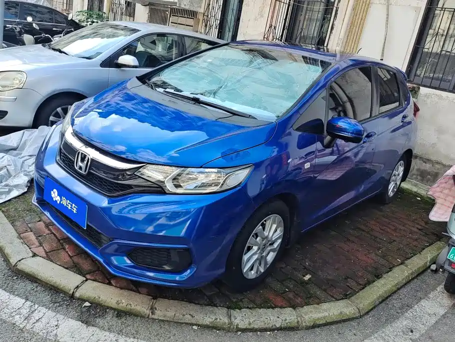 Honda Fit 2018 — фото 1