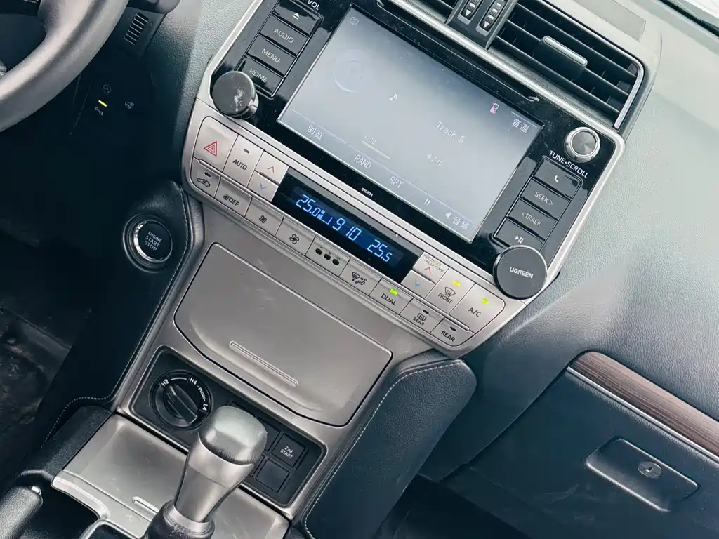 Toyota Prado 2019 — фото 19