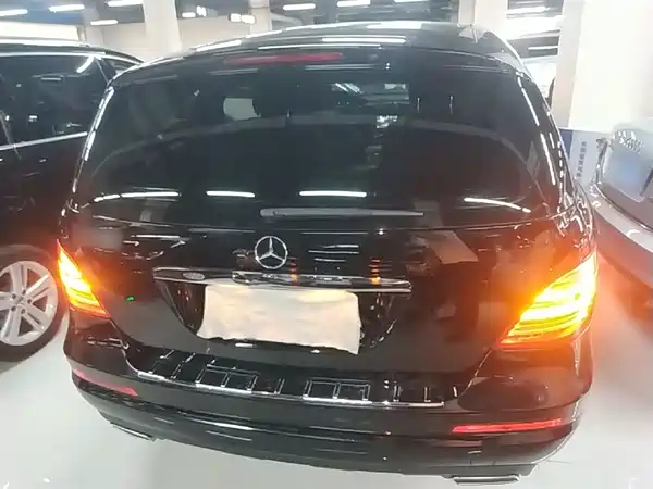 Mercedes-Benz R-Class 2015