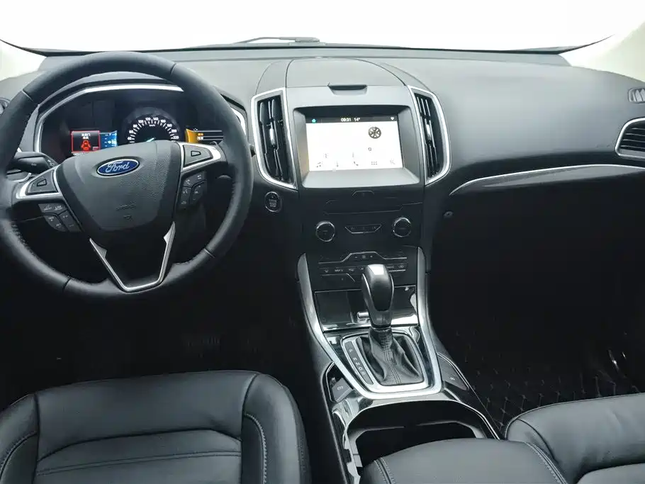 Ford Edge 2019 — фото 12