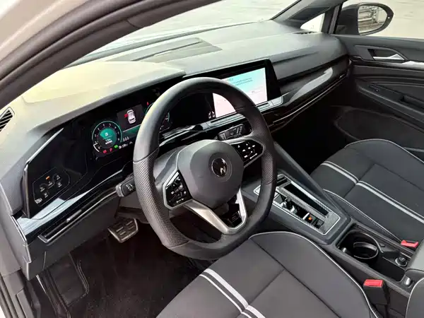 Volkswagen Golf 2023