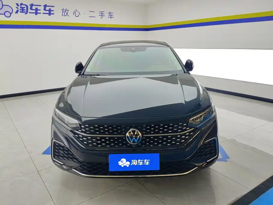 Volkswagen Passat 2023