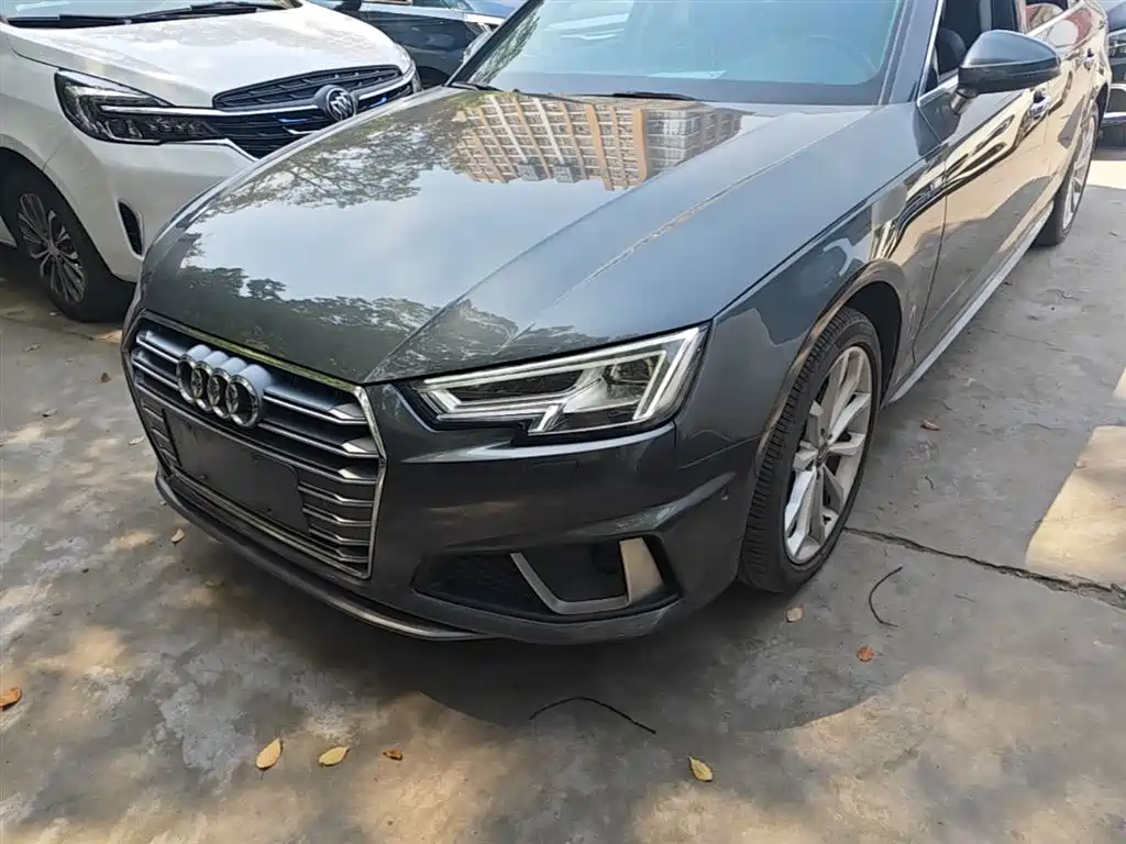 Audi A4L 2020 — фото 24