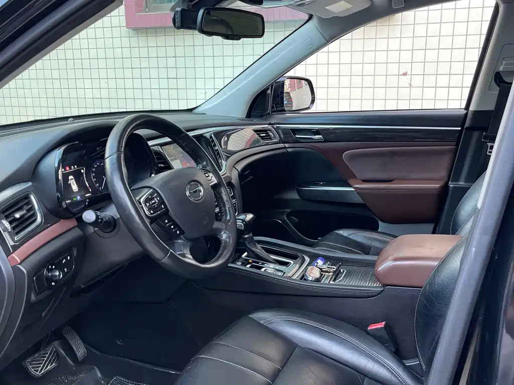 GAC Motor Trumpchi GS8 2018 — фото 7