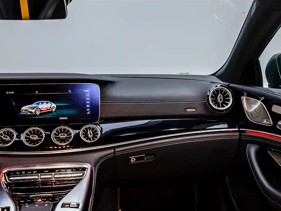Mercedes-Benz AMG GT 2020 — фото 16