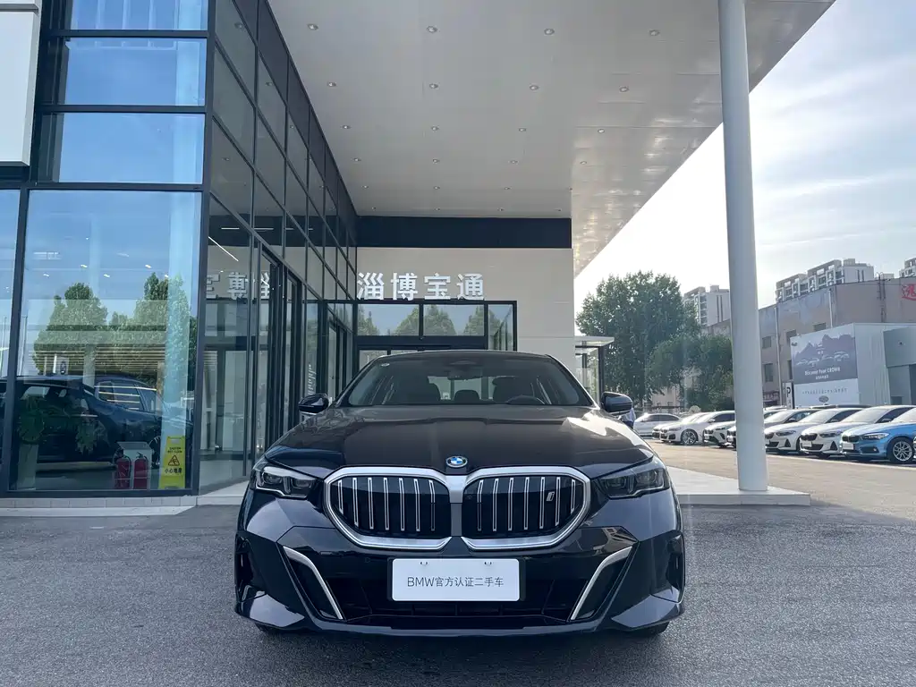 BMW i5 2024 — фото 2