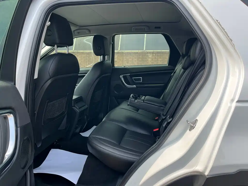 Land Rover Discovery Sport 2018 — фото 14