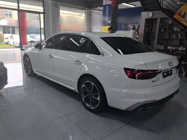 Audi A4L 2022