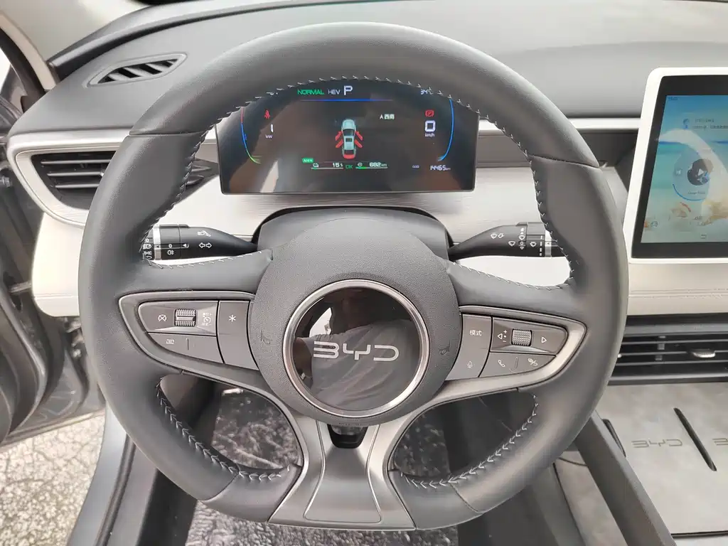 BYD Seal 05 DM-i 2025 — фото 8