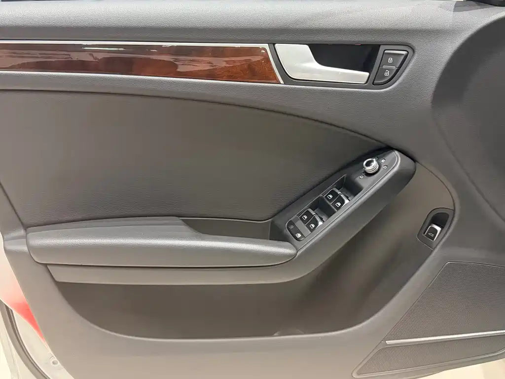 Audi A4L 2016 — фото 10