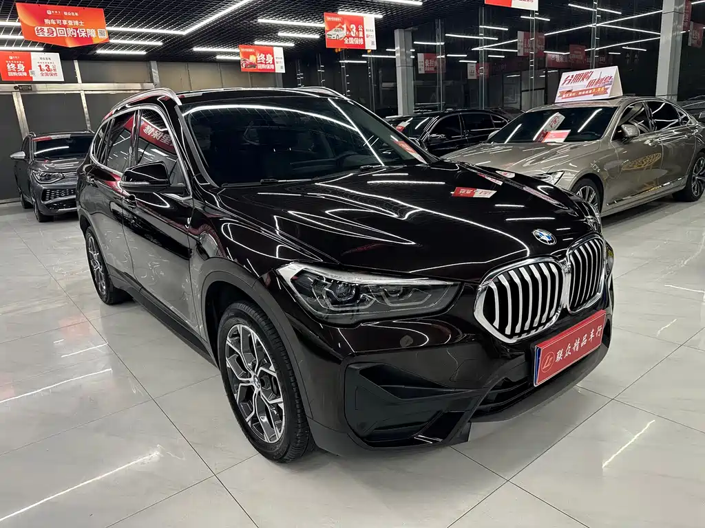 BMW X1 2021 — фото 3