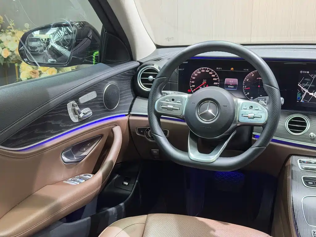 Mercedes-Benz E-Class 2020 — фото 16