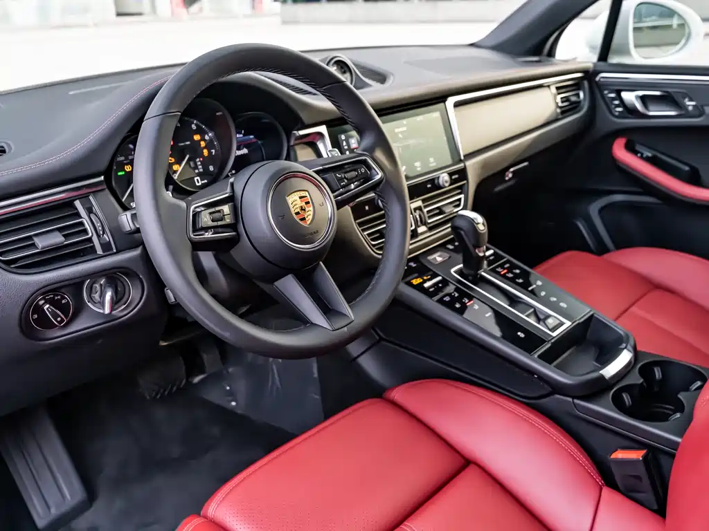 Porsche Macan 2022 — фото 11