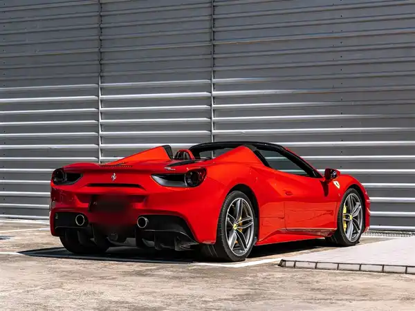 Ferrari 488 2015