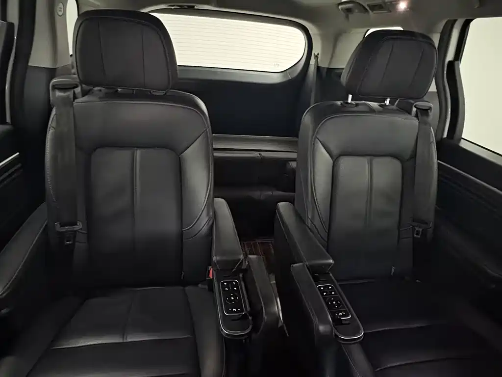 GAC Motor Trumpchi M8 2021 — фото 12
