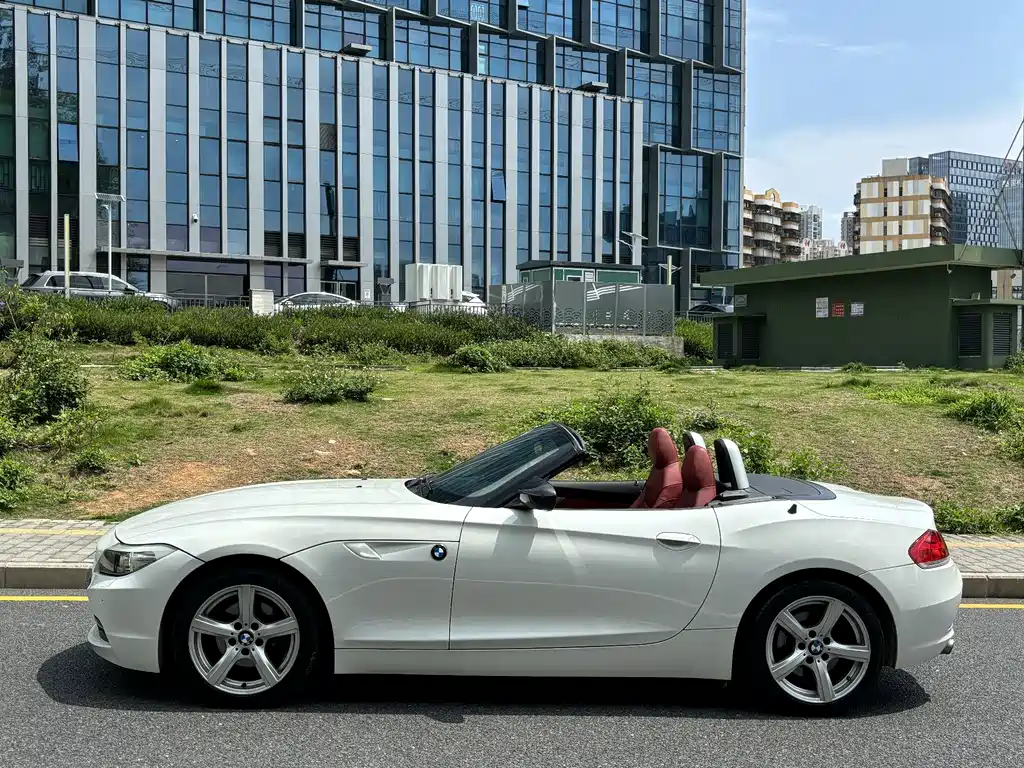 BMW Z4 2012 — фото 20