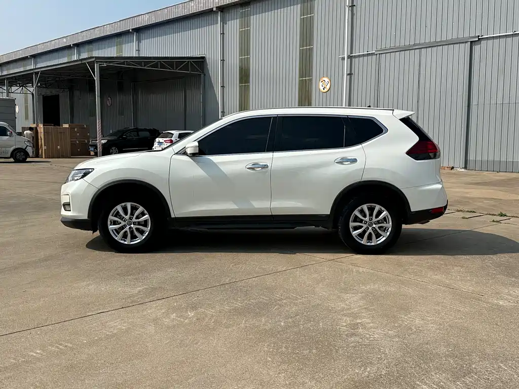 Nissan X-Trail 2022 — фото 12