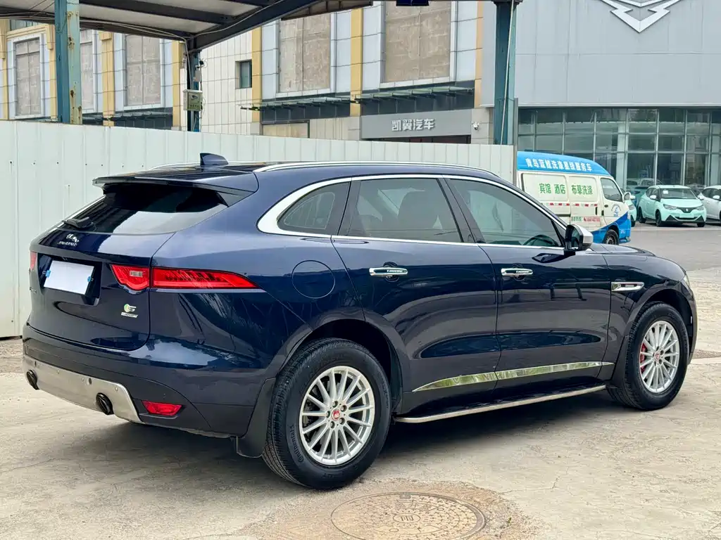 Jaguar F-PACE 2017 — фото 6