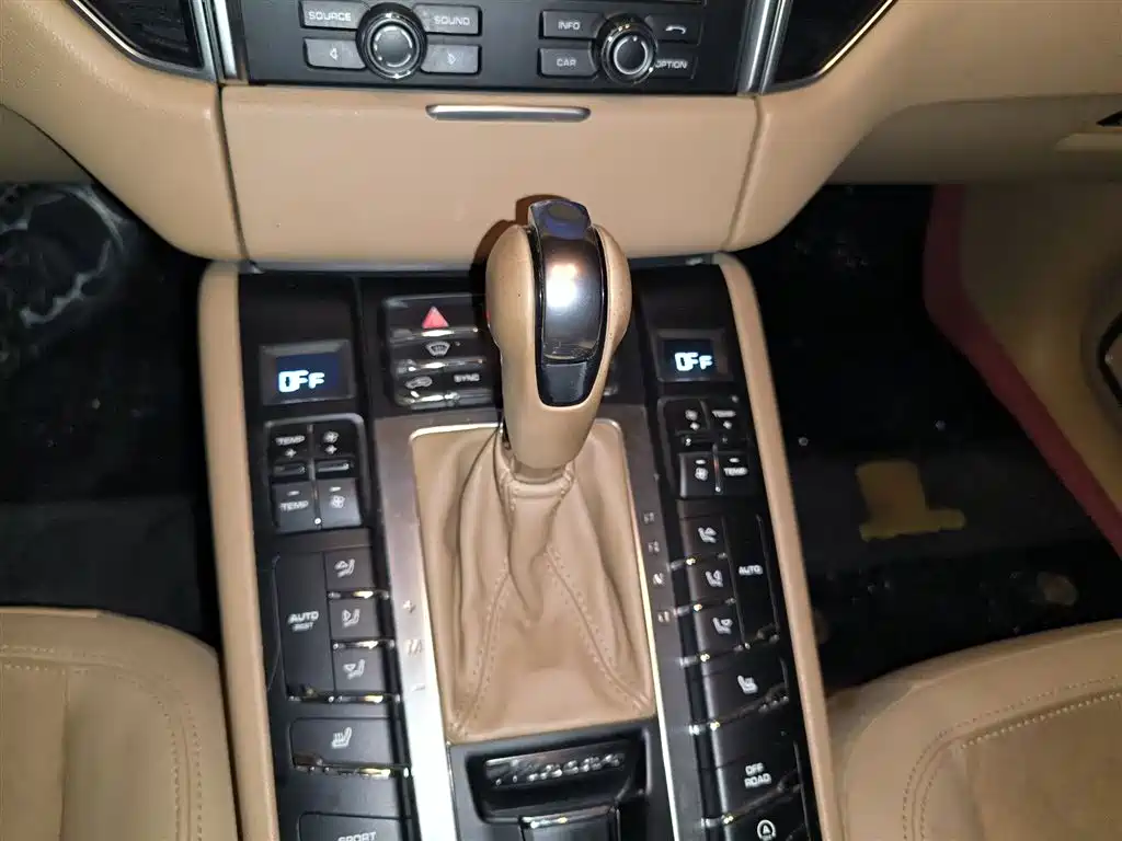 Porsche Macan 2015 — фото 7