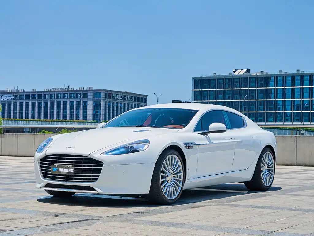 Aston Martin Rapide 2017 — фото 1