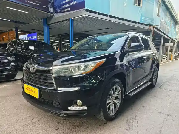 Toyota Highlander 2016