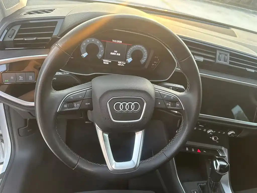 Audi Q3 2022 — фото 11