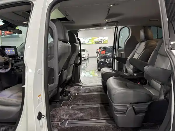 Toyota Sienna 2023