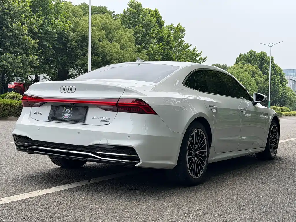 Audi A7L 2024 — фото 4