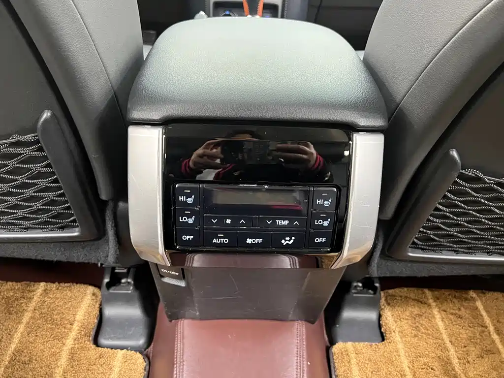 Toyota Prado 2020 — фото 20