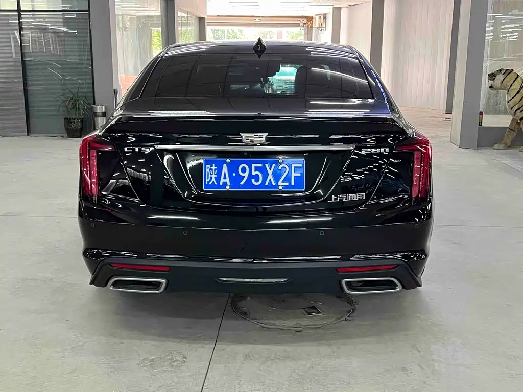 Cadillac CT5 2023 — фото 8