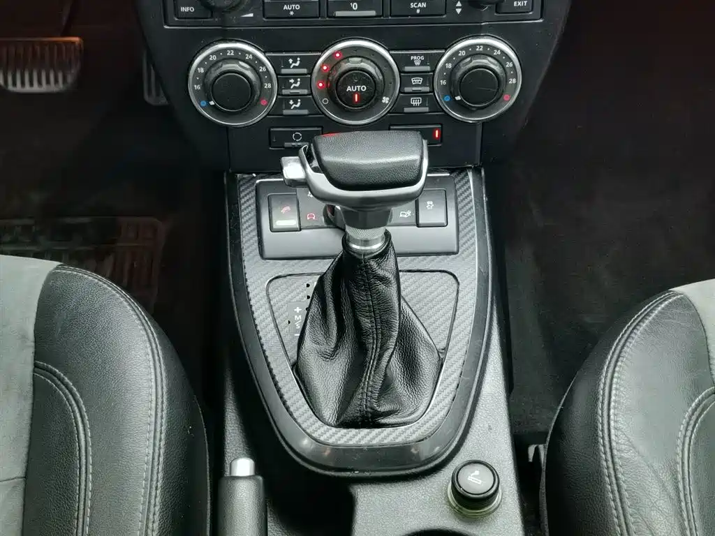 Land Rover Freelander 2 2012 — фото 14