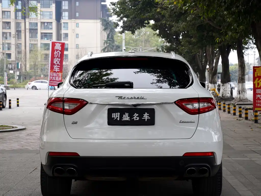 Maserati Levante 2019 — фото 19