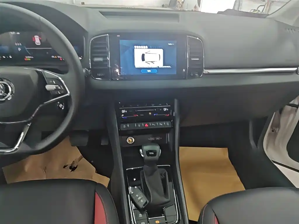 Skoda Karoq 2022 — фото 13