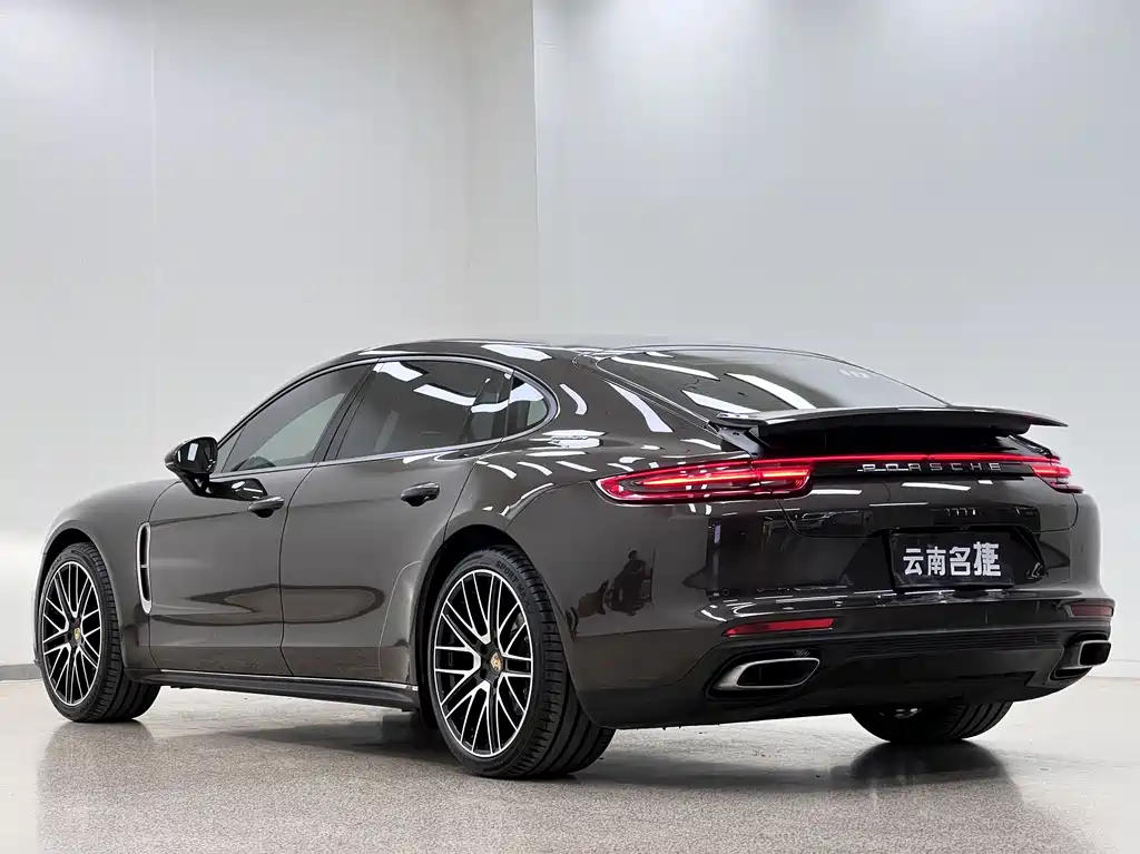Porsche Panamera 2019 — фото 5