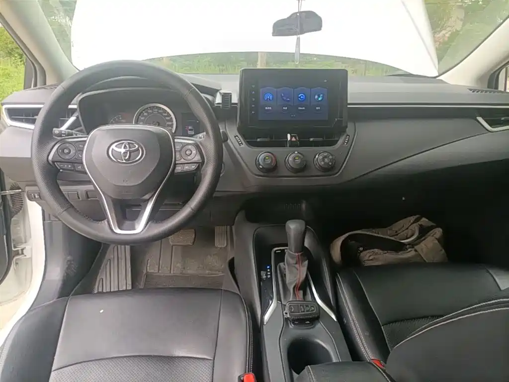 Toyota Corolla 2021 — фото 10