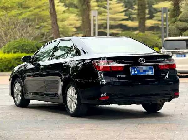 Toyota Camry 2016