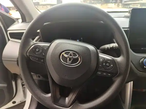 Toyota Corolla Cross 2025