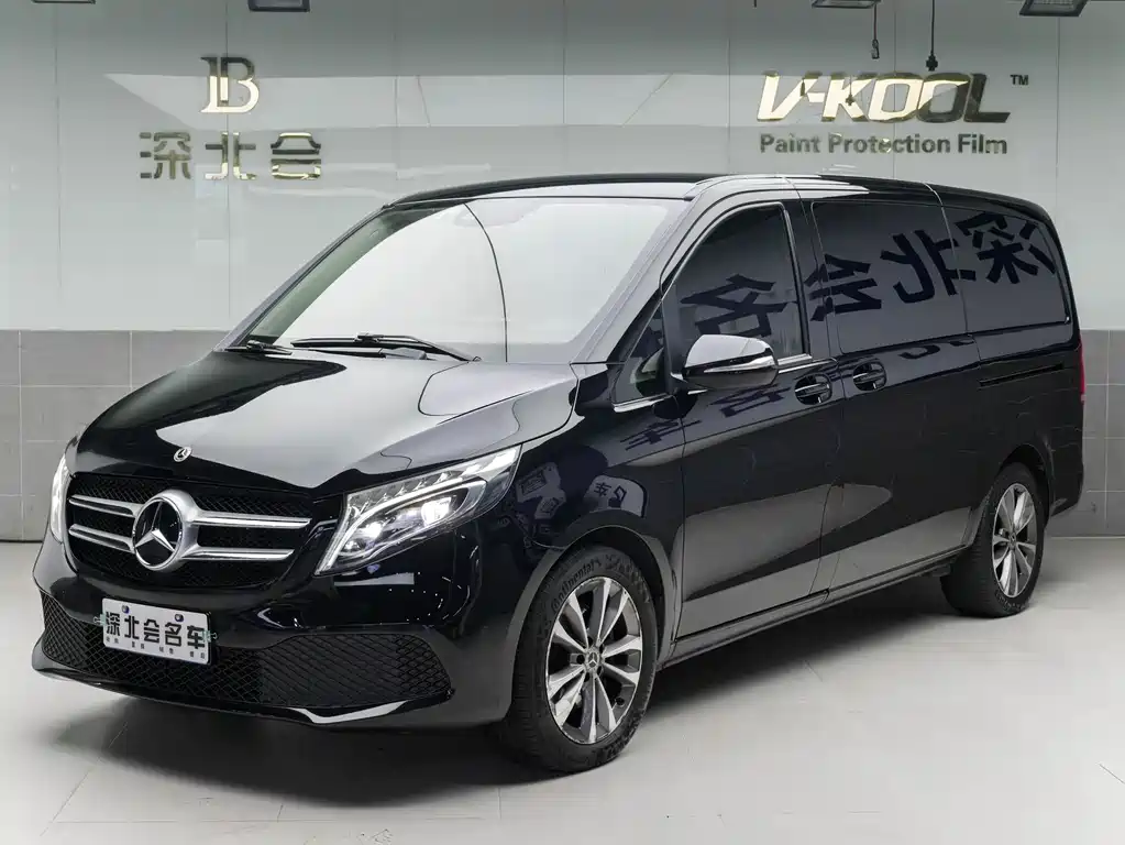 Mercedes-Benz V-Class 2021 — фото 1