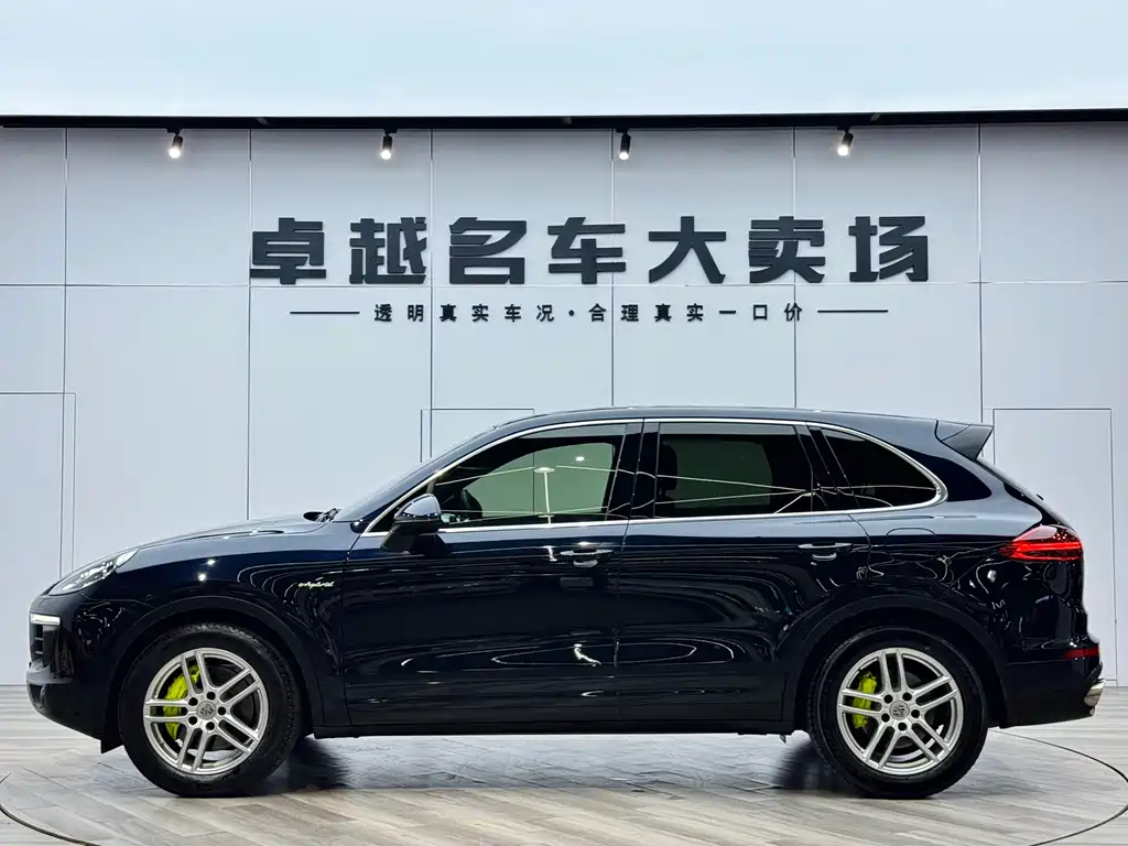 Porsche Cayenne Hybrid 2018 — фото 4