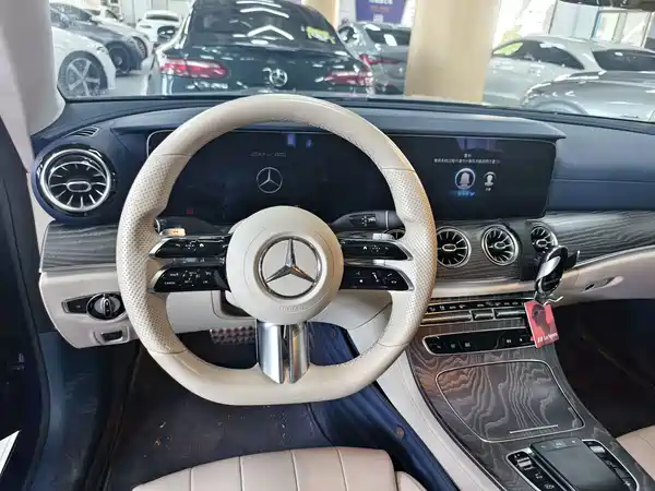 Mercedes-Benz E-Class 2021